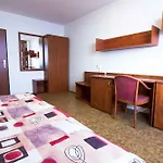 Eislerova Kolej Jarov Hostel
