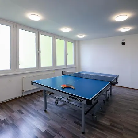 Albergue Eislerova Kolej Jarov *