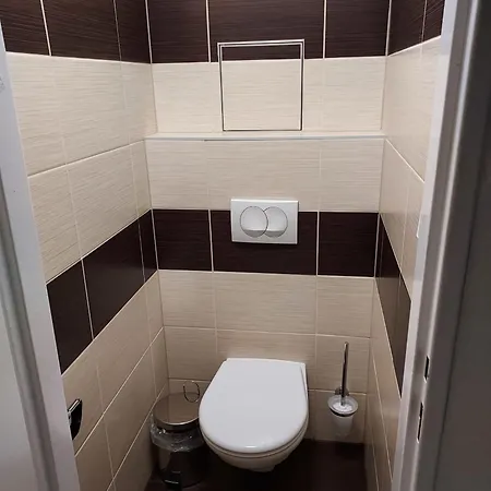 Hostel Eislerova Kolej Jarov