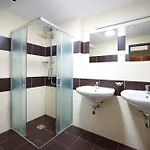 Eislerova Kolej Jarov Хостел