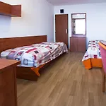 Хостел Eislerova Kolej Jarov *
