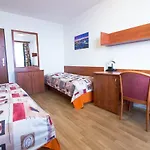 Eislerova Kolej Jarov * Прага